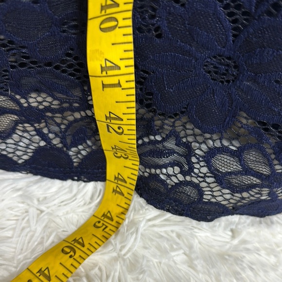 Olivia Matthews Blue Sheath Dress with Bell Sleeves and Lace - Picture 7 of 9